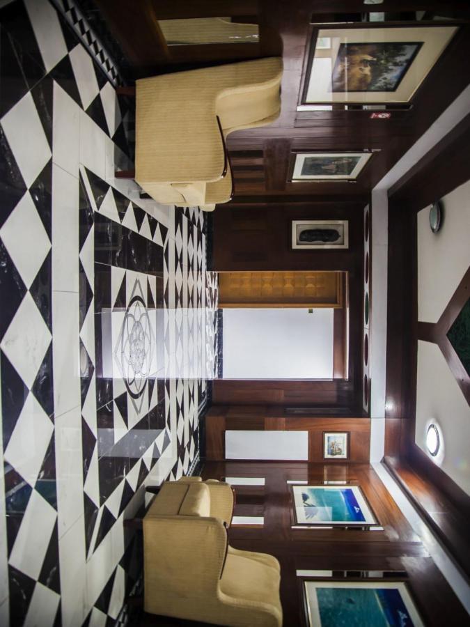 Peacock Hotel Дар-эс-Саламе Экстерьер фото